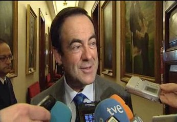 Bono, sobre su posible candidatura: "Hasta el 40 de mayo no te quites el sayo"