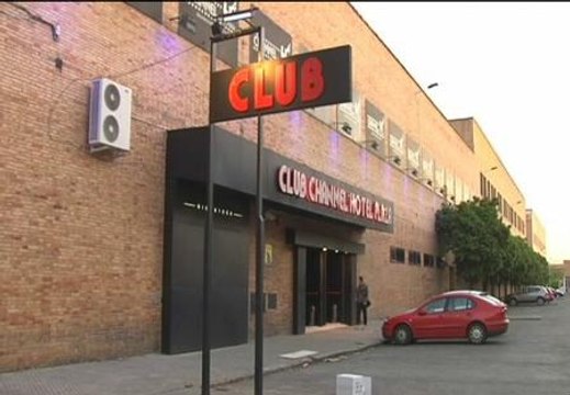 Los clubes de alterne sortean la crisis en España