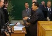 Detienen a Mubarak