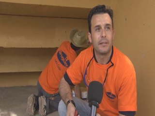 La iniciativa solidaria &#039;Let?s Color&#039; devuelve el color a la localidad sevillana de