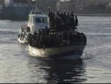 Llega a Italia la primera barcaza con inmigrantes procedente de Libia