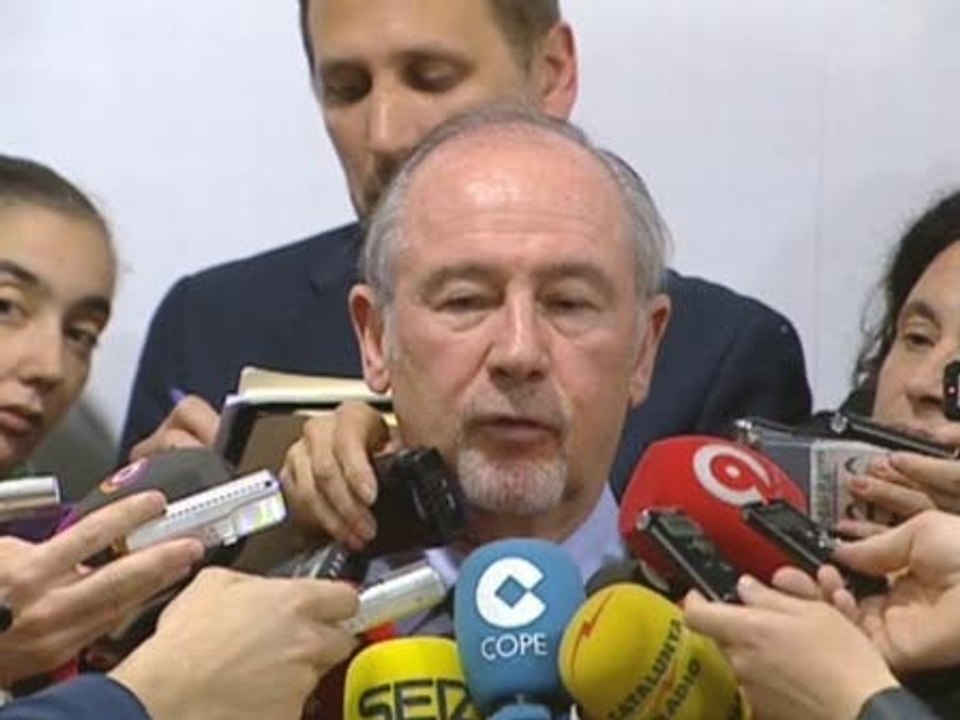 Rato defiende reorganización de Bankia
