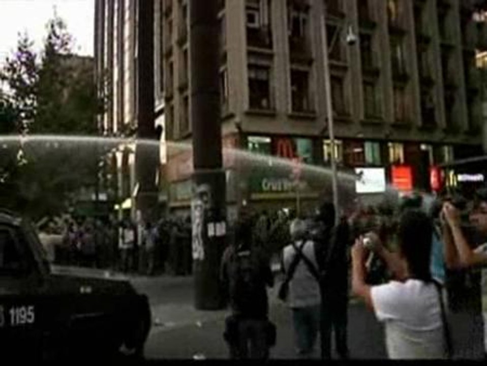 Incidentes en las protestas contra la visita de Obama a Chile