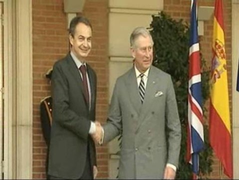 Zapatero recibe al Príncipe de Gales en La Moncloa