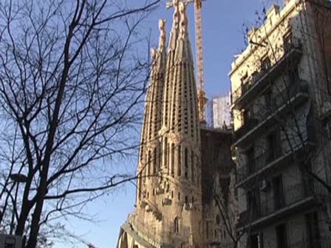 Vecinos de la Sagrada Familia indignados por turismo
