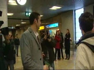 Llegan los primeros españoles procedentes de Tokio tras el tsunami