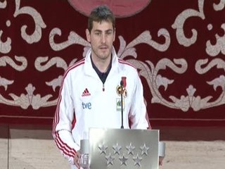 Del Bosque y Casillas agradecen el reconocimiento