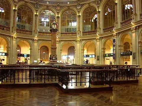 El Ibex cierra febrero con una subida del 0,4%