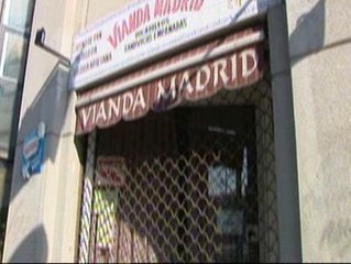 Un hombre apuñala a su ex pareja y al jefe de ésta en una pastelería de Madrid