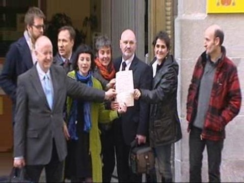 Miembros de Sortu registran sus estatutos en Interior