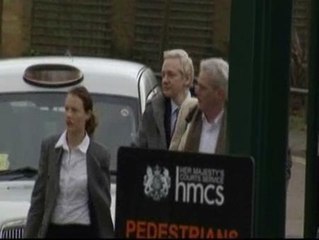 Download Video: Assange vuelve a los juzgados británicos por la petición de extradición a Suecia