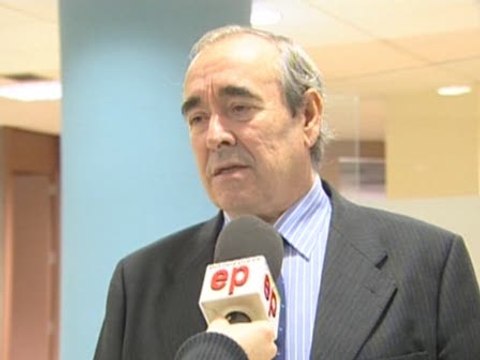 Ventas de coches caen más de un 20% en enero