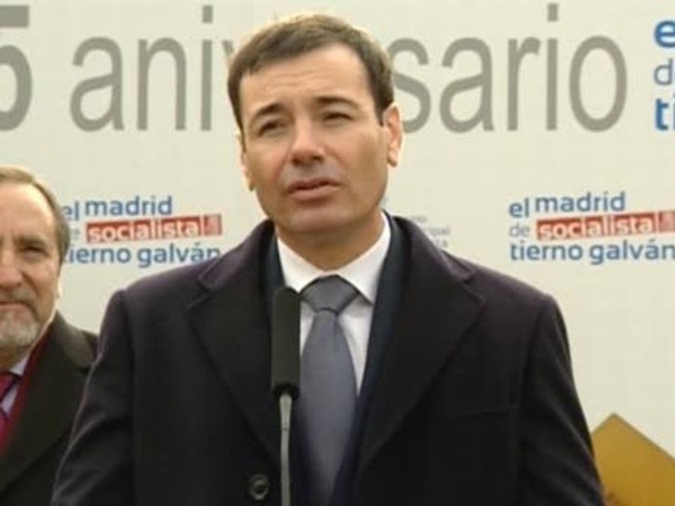 Homenaje a Tierno Galván