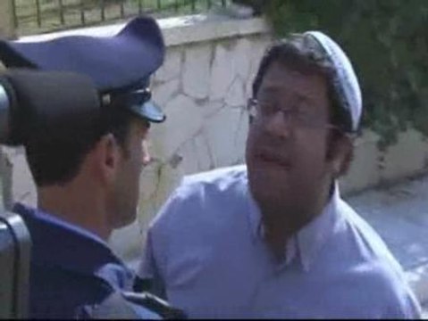 Colonos judíos abuchean a Jiménez en Cisjordania