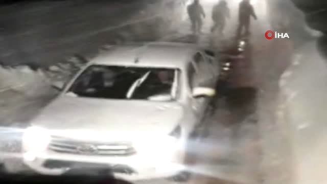 Fırtınada Mahsur Kalan Vatandaşların İmdadına Özel İdare Ekipleri Yetişti