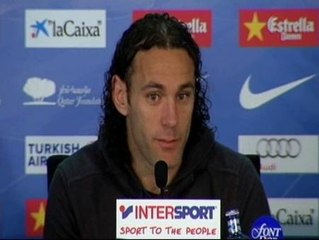 Milito: "Me quedo, porque Pep me considera importante"
