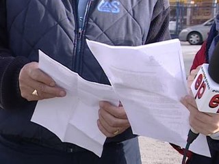 "Le dije que no se podía fumar y me dio un puñetazo en la cara"