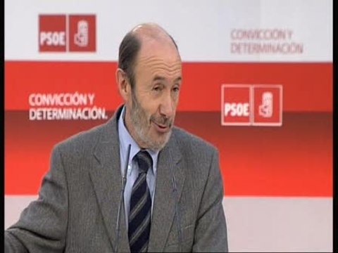 Rubalcaba anuncia un acelerón en la reforma de las cajas esta semana