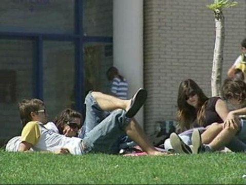 Las redes sociales contribuyen a la socialización de los menores