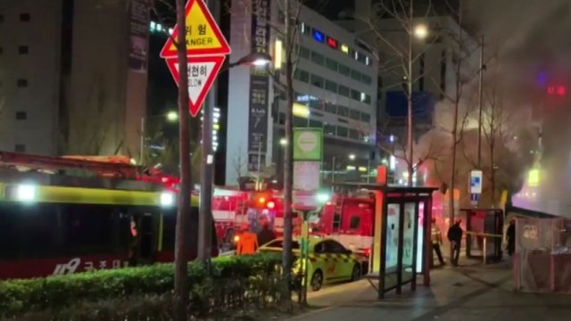 서울 신촌서 사우나 화재...4명 긴급 대피 / YTN