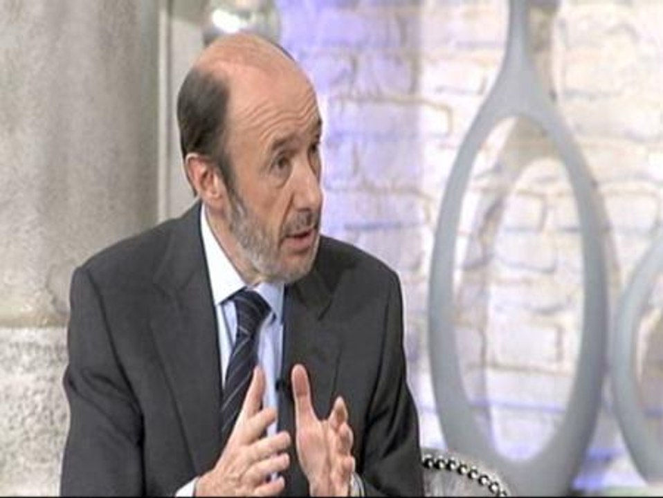 Rubalcaba: "El comunicado de ETA se produce porque está muy débil"