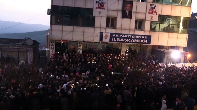 Şırnak'ta AK Parti sevinci - AK Parti Belediye Başkan Adayı Mehmet Yarka