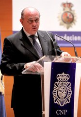 El Ministro del Interior confirma que el detenido en Baleares quería reproducir la matanza de Columbine