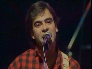 "Los Secretos", uno de los muchos grupos surgidos al calor de la Movida Madrileña, sacan nuevo disco.