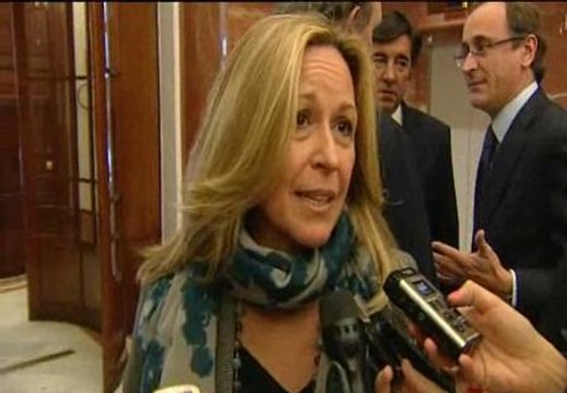 Trinidad Jiménez asegura que el euro por receta es una auténtica barbaridad