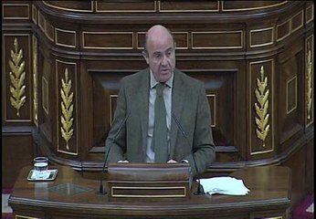 De Guindos augura una caída de la economía menor de la prevista