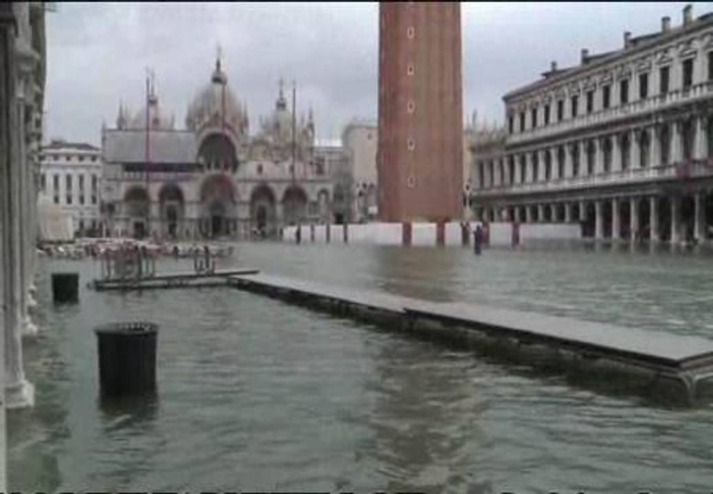Venecia se inunda
