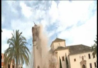 La caída de una nave anexa, amenaza a la parroquia de El Carmen en Lorca