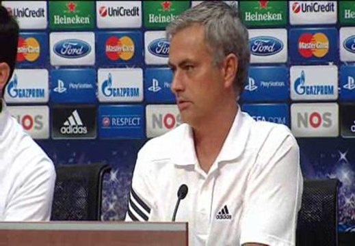 Mourinho: Mi relación con mi mujer es mejor que la que tengo con Ramos