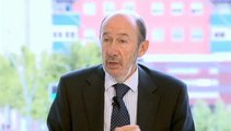 Rubalcaba sospecha que los presupuestos del Estado aumentarán la exclusión social