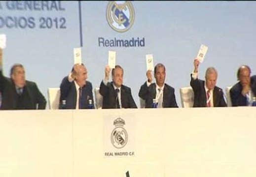 Florentino: No hemos intentado vender a Kaká