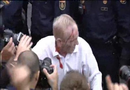 La Policía carga contra los manifestantes en el Congreso