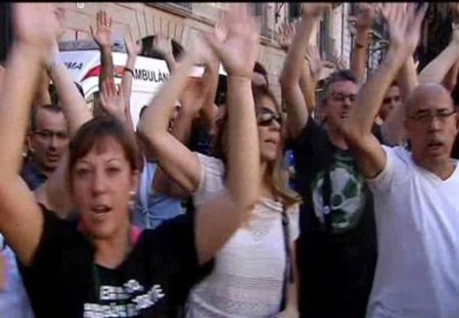 Mas y Trias, abucheados