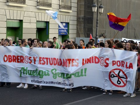 La subida de tasas universitarias ahoga a los estudiantes
