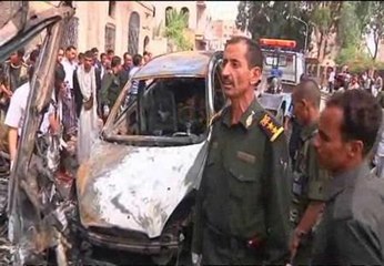 El ministro de Defensa yemení escapa de un atentado