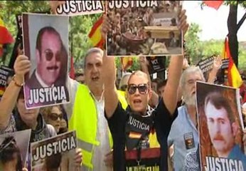 Las víctimas del terrorismo se manifiestan contra la excarcelación de Bolinaga