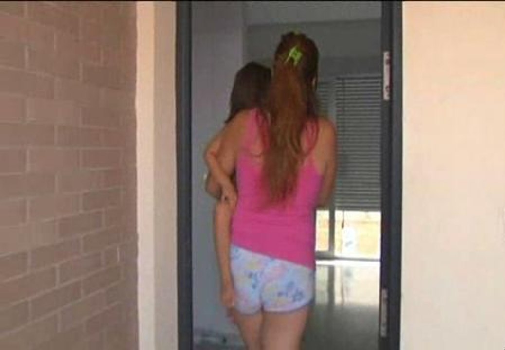 Una madre ocupa junto a sus hijos una vivienda en Sevilla