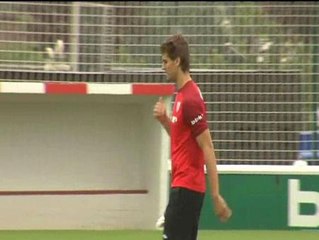 Llorente se entrena en Lezama