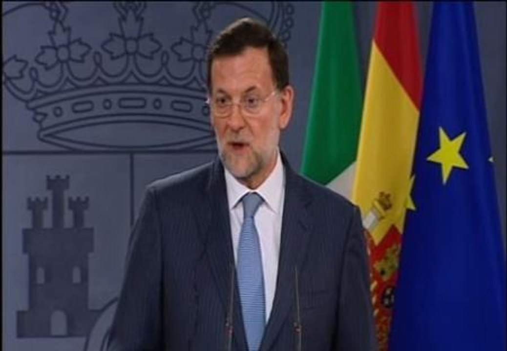 Rajoy ve "positivo" el mensaje del BCE pero no se pronuncia sobre el fondo de rescate