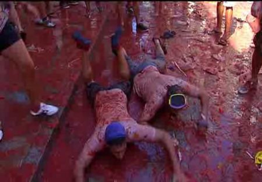 40.000 personas participaron en esta guerra de tomates