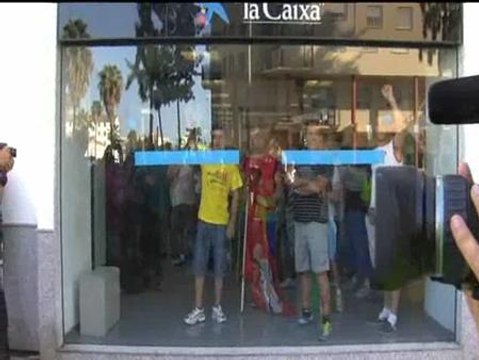 Los jornaleros del SAT ocupan una sede bancaria