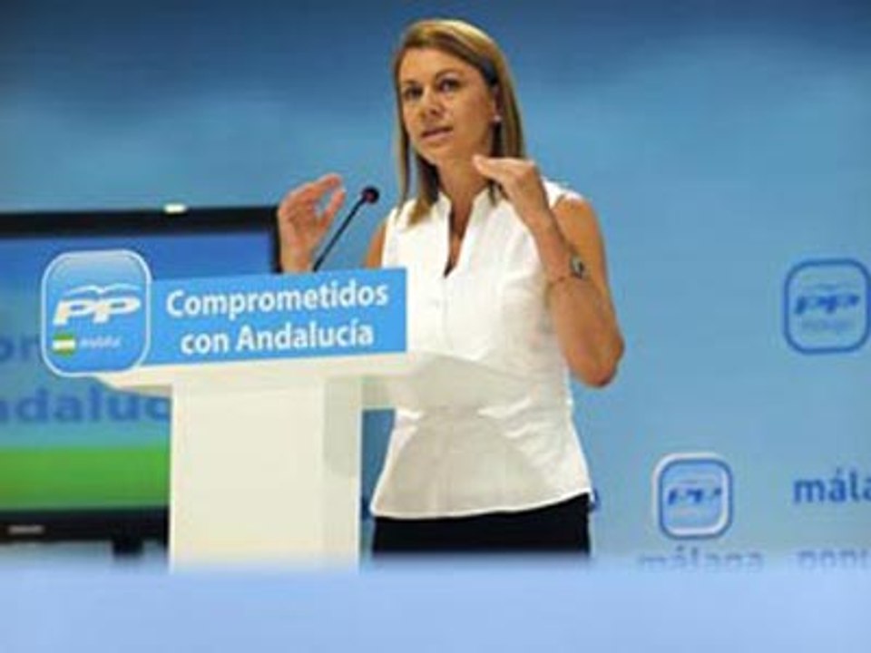 Cospedal se queja de las zancadillas de otros partidos