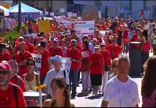 Multitudinaria manifestación en Sanxenxo contra las entidades bancarias