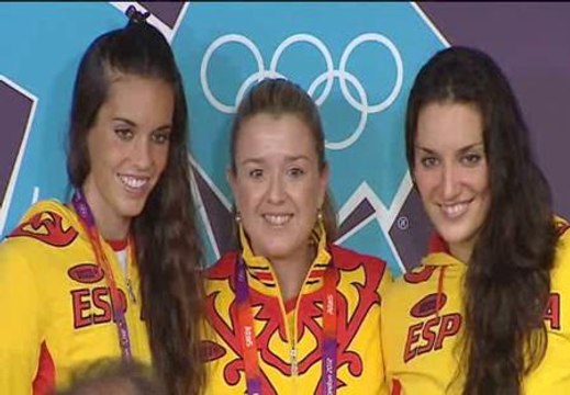 La natación sincronizada ve a China difícil en equipos