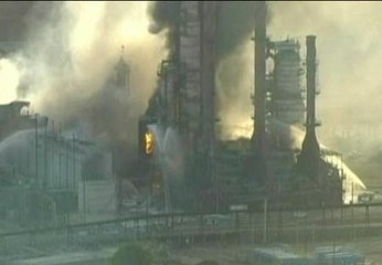 Arde una refinería en EE.UU