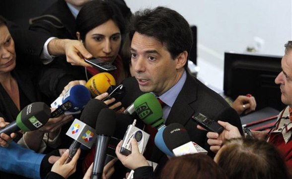 Madrid se compromete con nuevos recortes en educación y sanidad